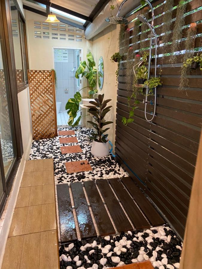 Catory Villa Bangkok Exterior photo